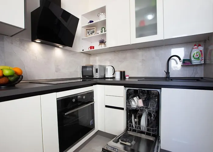 Apartament Ines With Balcony And View Zadar