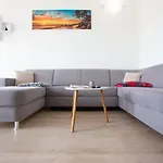 Appartement Ines With Balcony And View