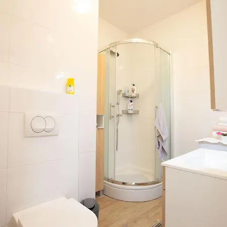 Apartament Ines With Balcony And View *